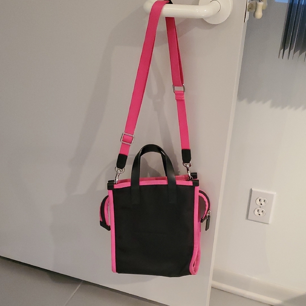 Marc Jacobs Black and Pink Women's Handbag - Picture 3 of 4